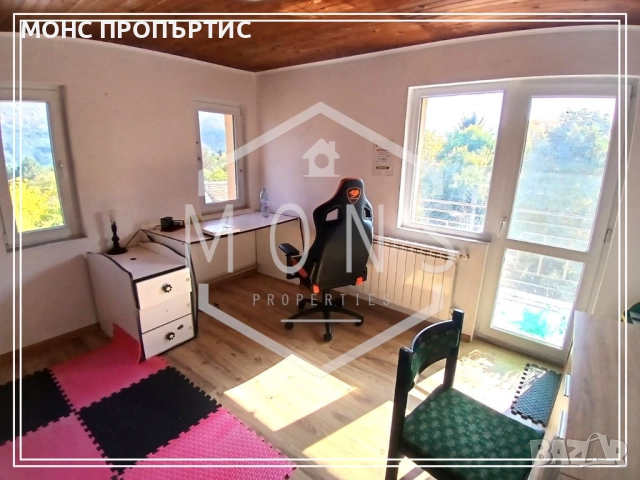 Четириетажна къща с панорамна гледка в с. Кокаляне, Софийска област., снимка 4 - Къщи - 52839574