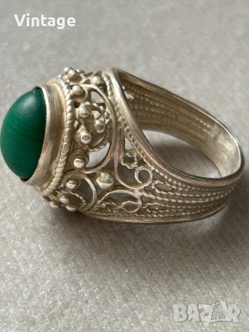 Антикварен съветски сребърен пръстен с малахит