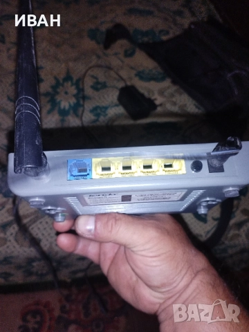 Рутер употребяван Tenda w 316 r, снимка 4 - Рутери - 51910948