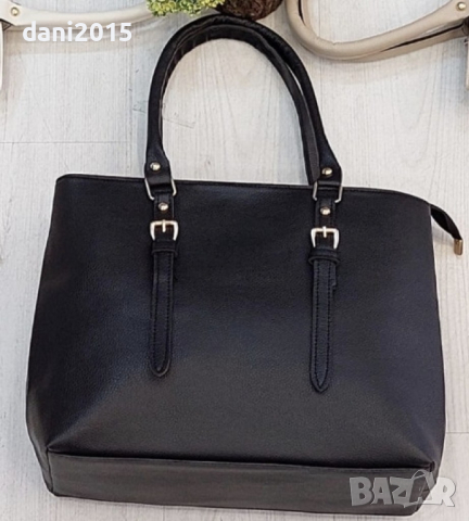 Дамска стилна чанта с двойна катарама, снимка 1 - Чанти - 44756763
