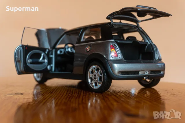 Kyosho 1/18 - Mini Cooper S, снимка 5 - Коли, камиони, мотори, писти - 55976840