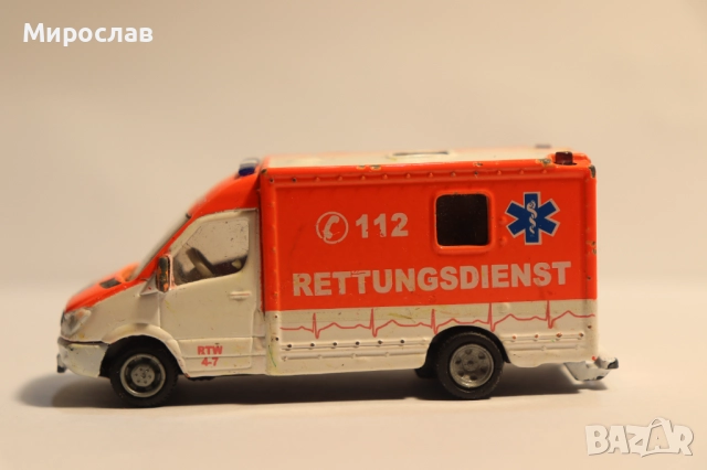 SIKU 1:87 H0 MERCEDES SPRINTER  ЛИНЕЙКА МОДЕЛ КОЛИЧКА