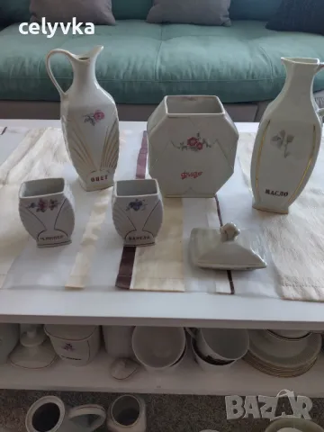 Различни буркани за подправки  - за допълване , снимка 2 - Сервизи - 50159365