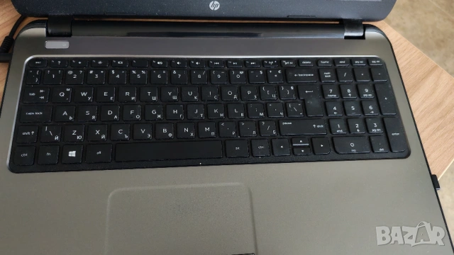 Продавам лаптоп HP 250 G3  15,6" , снимка 2 - Лаптопи за работа - 53901661