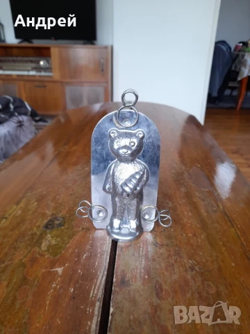 Стара форма за сладки Мече