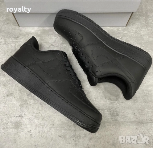 Дамски Маратонки Nike Air Force 1 черно, снимка 8 - Маратонки - 51631440