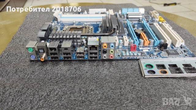 Gigabyte GA-EX58-UD3R, снимка 2 - Дънни платки - 54296349