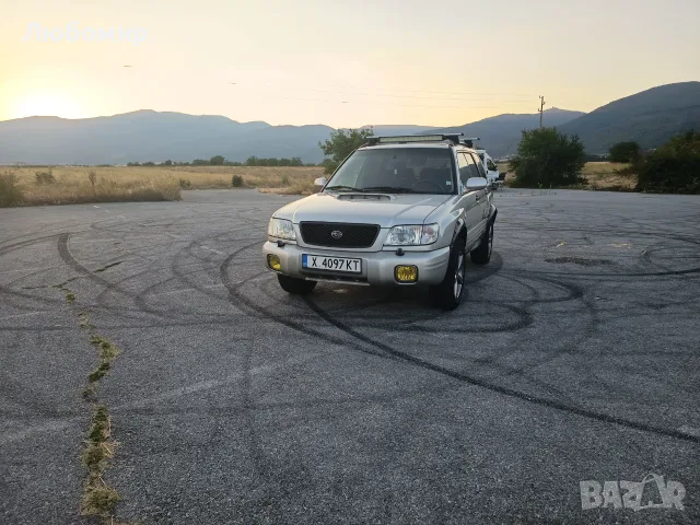 Subaru Forester 2.0 sTurbo, снимка 3 - Автомобили и джипове - 56538442