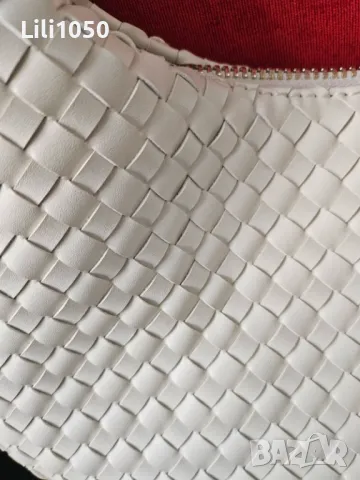 ЧАНТА GUESS  - НОВА , снимка 2 - Чанти - 47834345