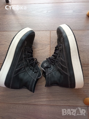 Оригинални кожени CONVERSE Chuck Taylor All Star, UK-9, EUR-44, снимка 5 - Спортни обувки - 52401765