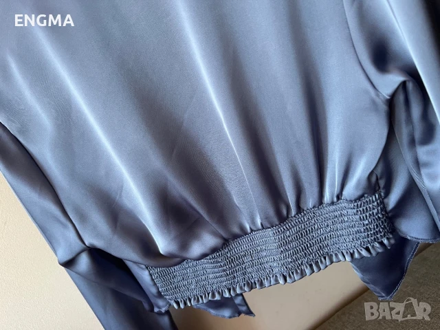 Дамска сатенена риза bershka, снимка 3 - Якета - 50970828