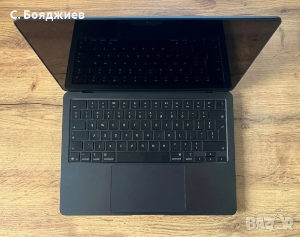 MacBook Air M4 13" 256GB Midnight, снимка 2 - Лаптопи за работа - 54240675