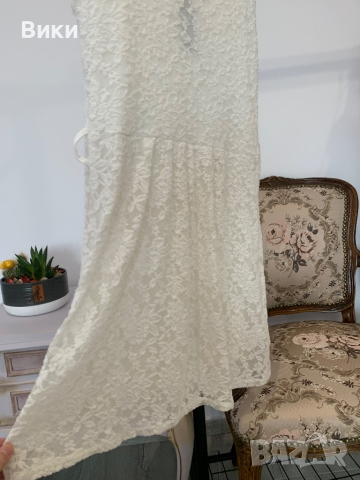 Бяла рокля в размер XS, снимка 6 - Рокли - 44635055
