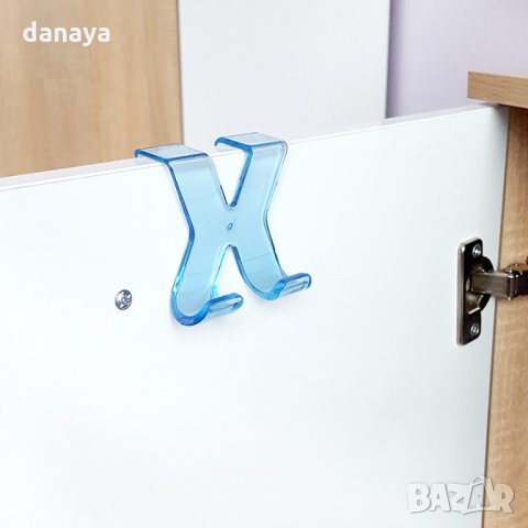1695 Пластмасова прозрачна закачалка за вратичка с форма X, снимка 2 - Аксесоари за кухня - 30311393