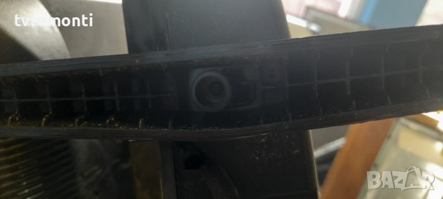 оригинална стойка телевизор Grundig модел 40 VLX 6100, снимка 4 - Стойки, 3D очила, аксесоари - 37233982