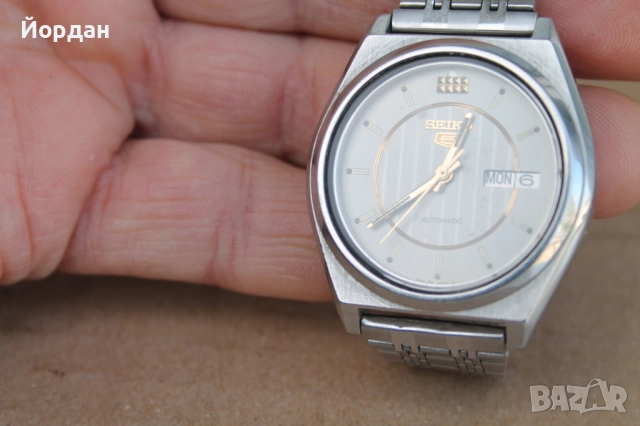 Автоматичен Японски часовник ''Seiko 5'', снимка 2 - Мъжки - 52308488