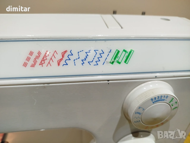 Метална шевна машина BERNETTE 812, снимка 4 - Шевни машини - 53898731