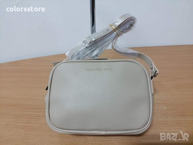 Бежова чанта Calvin Klein/SG-E75, снимка 4 - Чанти - 42902890