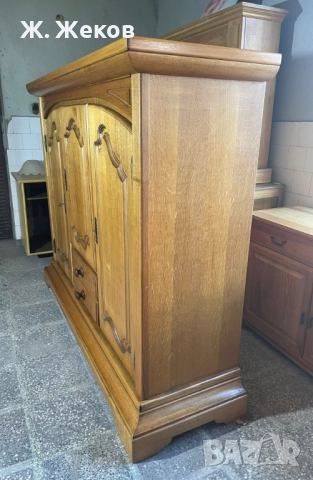 Масивен шкаф, снимка 2 - Секции и витрини - 52820515