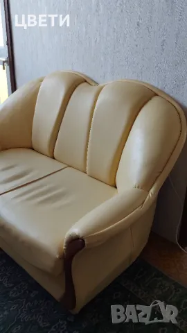 Диван от еко-кожа, снимка 3 - Дивани и мека мебел - 48568177