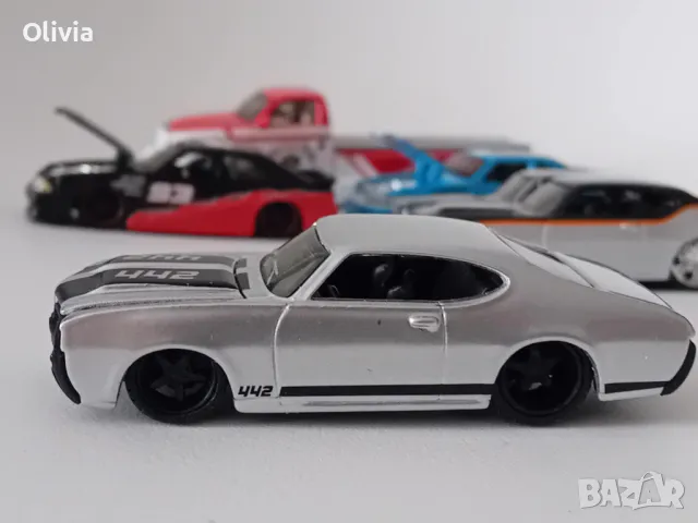 Maisto Pro Rodz/ Pro Playerz 1:64 Ford Mustang, Oldsmobile American Muscle, снимка 9 - Колекции - 49704578