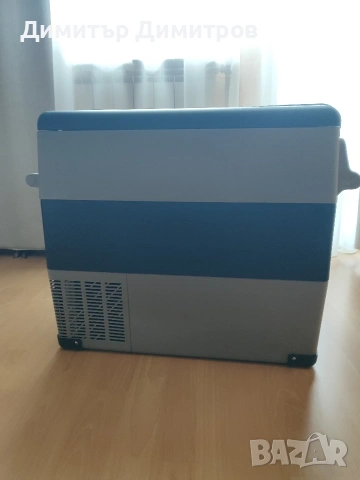 Компресорен хладилник фризер на 12v 55литра, снимка 3 - Хладилни чанти - 53294681