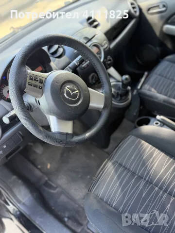 mazda 2 1.3 Benzin 2010godina, снимка 5 - Автомобили и джипове - 56521439