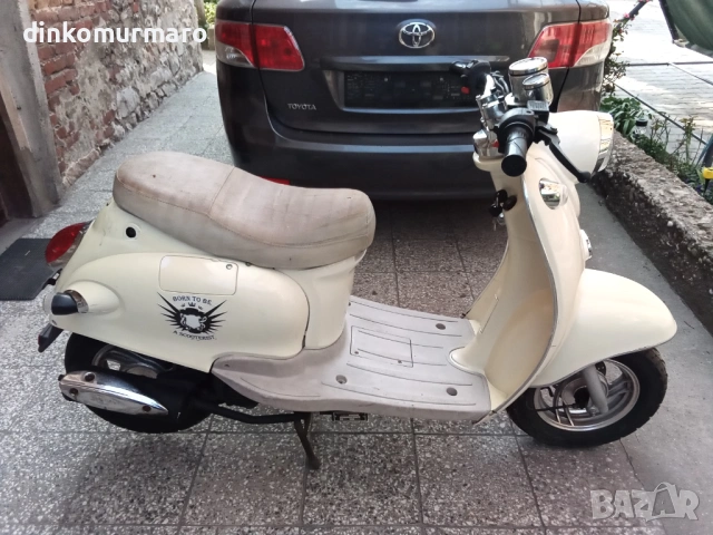 Скутер Yiying 49cc 4тактов, снимка 2 - Мотоциклети и мототехника - 53921796