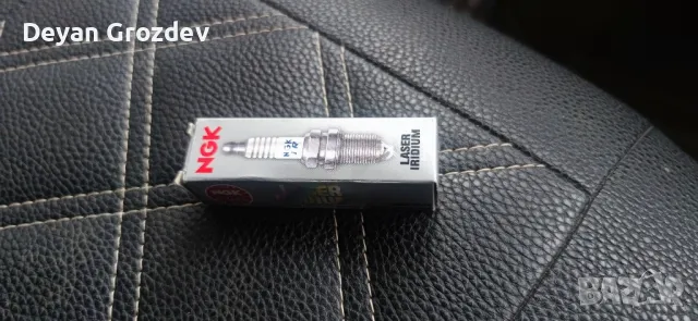 Свещ NGK Iridium за мотор