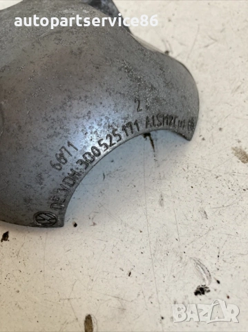 Капак на карданен вал за Volkswagen Phaeton 3.0 Tdi (2008) 3D0525171, снимка 2 - Части - 54192701