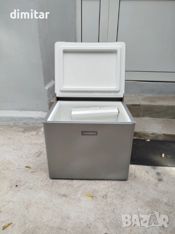 Хладилник Dometic на 12*220 V- gaz -41 литра, снимка 9 - Хладилни чанти - 52814249