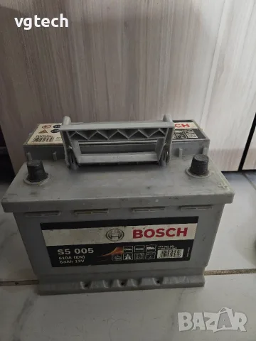 Акумулатор Bosch 63 Ah, снимка 2 - Части - 56512853