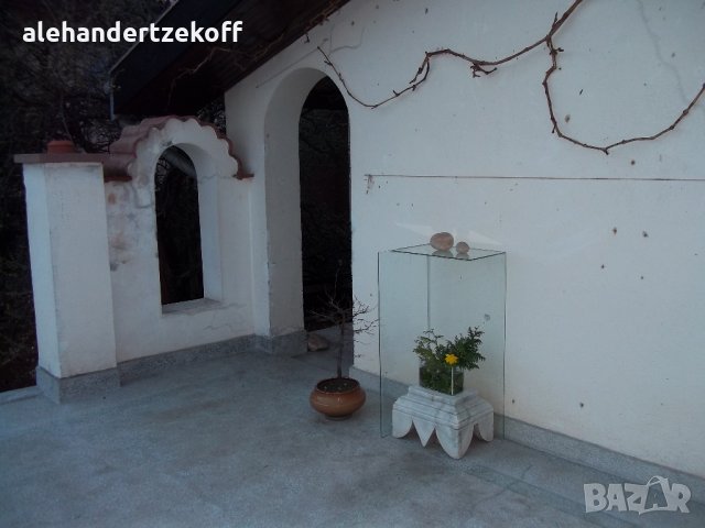 Декоративна стъклена конзола поставка етажерка, снимка 10 - Декорация за дома - 30945042