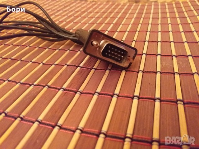 VGA 15-pin мъжко към 8 х RCA/BNC мъжко преход/кабел, снимка 2 - Кабели и адаптери - 30344765