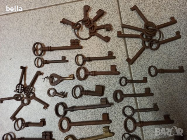 Голяма колекция стари ключове , снимка 6 - Други ценни предмети - 39484787