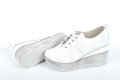 Бели дамски обувки на платформа от естествена кожа, снимка 4