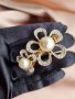 Красива метална шнола в златисто с перли и кристали и закопчаване с френски механизъм , снимка 12