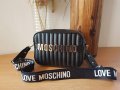Луксозна чанта Moschino , снимка 1 - Чанти - 31524943