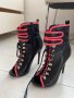 ТОП Дамски обувки на ток, снимка 1 - Дамски боти - 42753565