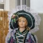 Порцеланова кукла със стойка , снимка 2