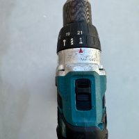 Силов безчетков винтоверт с биещо Makita DHP481, снимка 3 - Винтоверти - 44606016