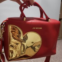 Оригинална дамска чанта Moschino, снимка 1 - Чанти - 38430182