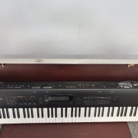 Roland D-70 76-Key Super LA Synthesizer + hard case + Memory Card M256 /JAPAN/, снимка 3 - Синтезатори - 42733001