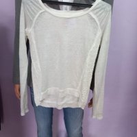 Нежна блузка XS размер , снимка 1 - Блузи с дълъг ръкав и пуловери - 39811502