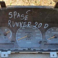 Километражно табло за Mitsubishi Space Runner, снимка 1 - Части - 29541002