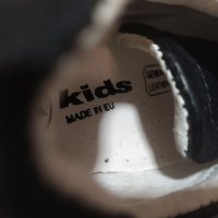 Детски кожени обувки с лепки марка Tarty, снимка 5 - Детски маратонки - 34155977