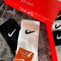 Чорапи Nike , снимка 2 - Дамски чорапи - 39835151