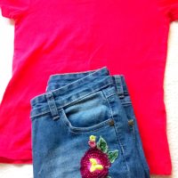 Дънки с рози и подарък блузка, снимка 1 - Детски панталони и дънки - 38497214