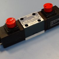 Хидравличен разпределител BOSCH 0810 091 003 directional control valve, снимка 1 - Резервни части за машини - 42364449