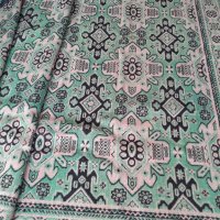 Продавам вълнен килим, снимка 1 - Килими - 42757760